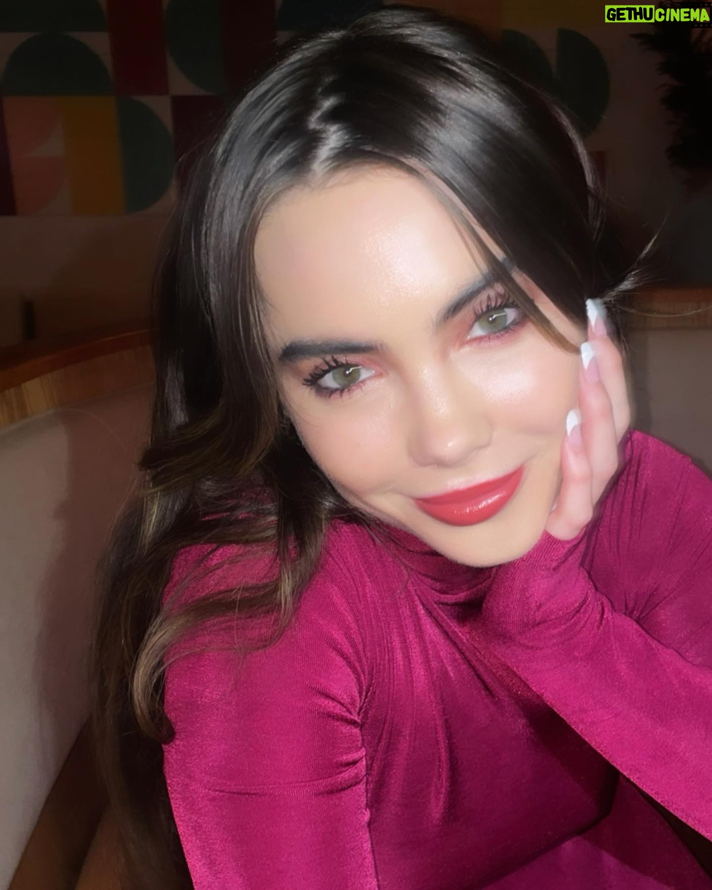 McKayla Maroney - 41.6K Likes - Heavy on the peace and love
