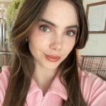 McKayla Maroney Instagram - Pink is never a bad choice 💐