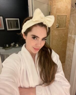 McKayla Maroney Instagram - Airplane mode type of night lol

but I’m curious.. What does self care mean to you?
🧖‍♀️🛁✈️🤍

For me it means turning down other peoples noise, and tuning into myself. That in itself is a skill I’ve been working on for a while. 

Sometimes I need to reflect, and talk to God, and sometimes I just need to laugh and dance around.  Mental health is yours to refine and define!!! 

We’re approaching the holidays aka “The Season of Giving” but if you’re not feeling happy and full within yourself how do you expect to give fully and completely to others?!?!?!

The joy of giving is in expecting nothing back!! When your heart is full it feels good to want nothing back but someone’s happiness. 

So if you’ve been feeling empty, or drained I encourage you to dive deeper into yourself. Turn down other people’s noise, and listen closely to your own. What do you need? A little self care goes a long way my dear friend, and you deserve nothing but the best. 😘💌

I hope this all made sense 🤣
Wishing you a heart full of joy this evening. Best, M ✨

#selflove #selfcare #selfcaresunday