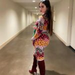 McKayla Maroney Instagram - Happy December 1st !!!!❄️ Praying that your last month of 2022 is your greatest!!! Accomplish something new! Forgive. Make amends. Take a chance! Give where you can. Go out of your way to be a light!!!! ⚡️✨🌃
