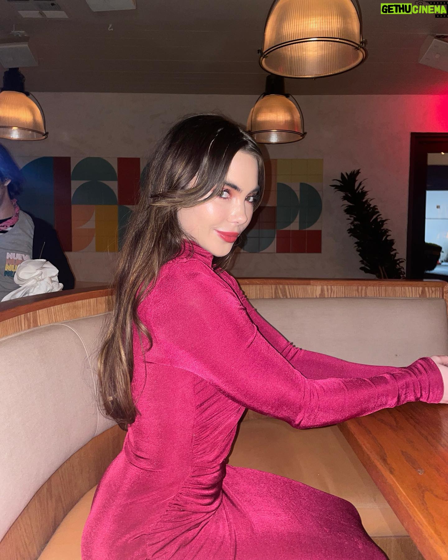 McKayla Maroney - 41.6K Likes - Heavy on the peace and love