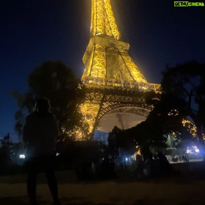 Mckenna Grace Instagram - Summer Highlights Part 1❤️London, Germany and Paris