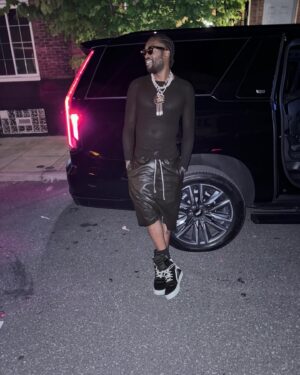 Meek Mill Instagram - I’m high so I can’t relaxxxxxxx