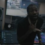 Meek Mill Instagram - THIS NOT PROGRAMMING RAP MORE LIKE THERAPY THATS RELATABLE “ MEMBERS ONLY” tee out now with the Shiesty too! 🌋🌋🌋🌋🌋✨✨✨✨ MEEKMILL.COM