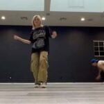 Meg Donnelly Instagram - steps by maximillion! ♬*. ゜being cleaner is a work in progress 🧼 but eeeeew this was soOoOoo MUCH FUN !!!!!!!!!!!!!! 🕺🏼🪩👣