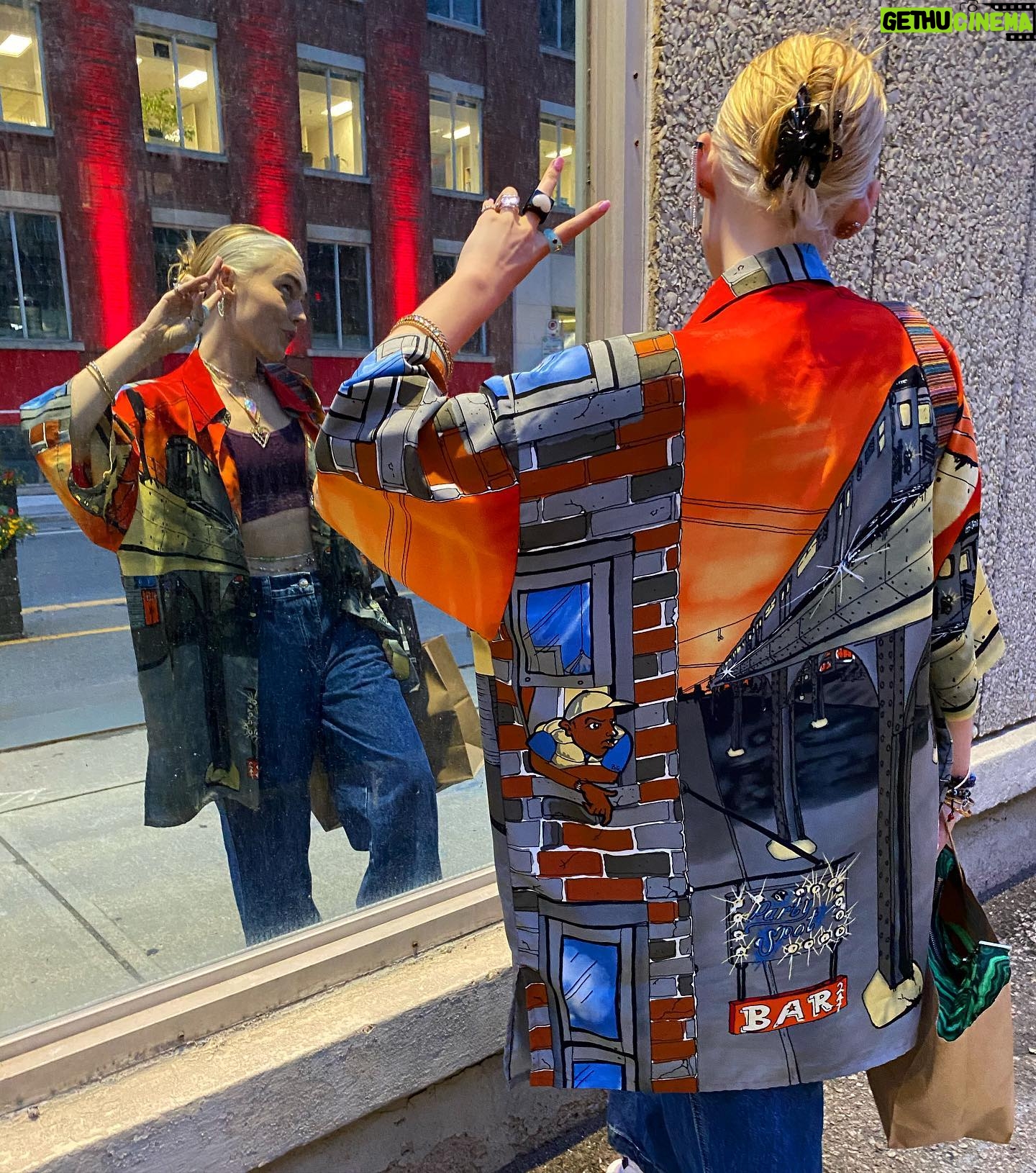 Meg Donnelly Instagram - 1 of my favo(u)rite days ♥‿♥