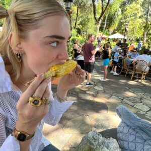 Meg Donnelly Instagram - thank u @waltdisneyworld * ੈ✩‧₊˚#waltdisneyworld! i love all the nostalgia & eating pickles on pirates of the caribbean (i <3 corn) !!! 🎀🩷