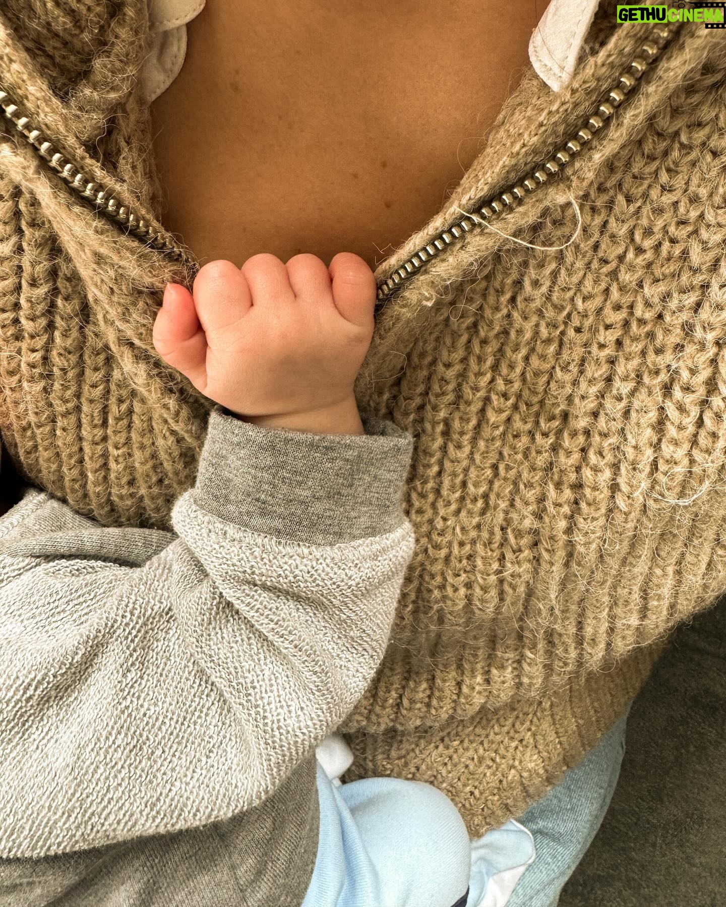 Meg Verschelle Instagram - Résumé de mes journées ❤️👶🏻👶🏻🤹🏼