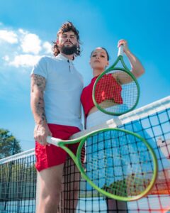 Meg Verschelle Instagram - Petit match des familles en MP 🎾☀️ 📸 : @alexandrep__