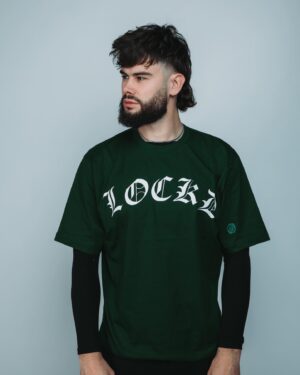 Meg Verschelle Instagram - NOUVELLE COLLECTION LOCKD DISPONIBLE à 21h 🔥
Petit shooting avec la team pour fêter ça 🥰
N’hésitez pas à vous faire plaisir 🛒
@lockd_clothing 
➡️ https://lockdshop.com
ou lien en bio
