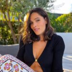 Meg Verschelle Instagram - 🖤