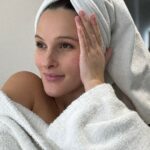 Meg Verschelle Instagram – Merci à #Ducray de toujours prendre soin de moi et notamment de mes cheveux avec le shampooing #Extradoux 🧴
Publicité
