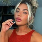 Megan Barton Hanson Instagram - Obsessed with this @utanofficial world first tanning pen!