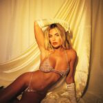 Megan Barton Hanson Instagram - Quisiera sacarte de mi pensamiento @meganbartonhanson_
