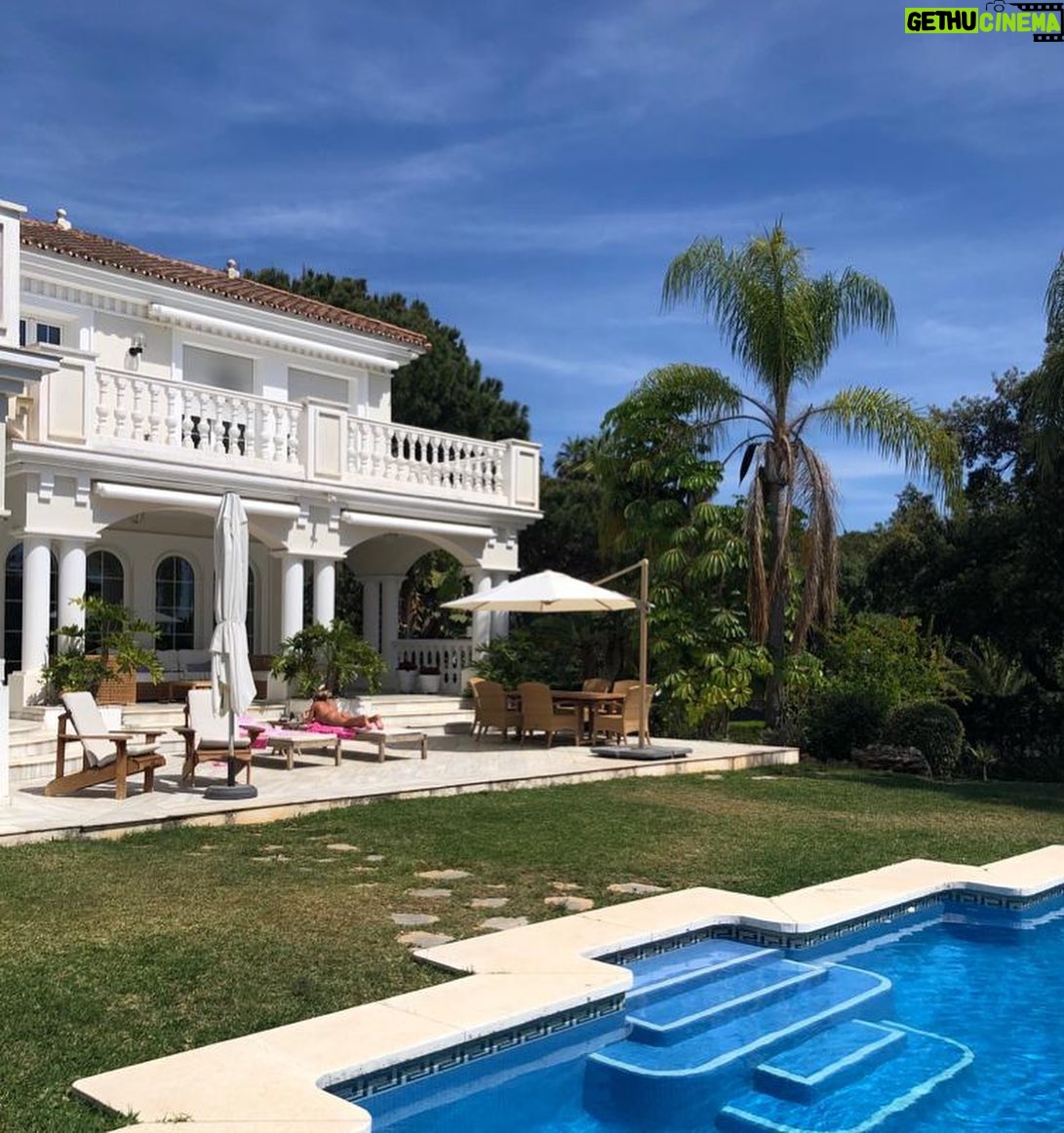 Megan Barton Hanson Instagram - MARBELLA 𩵠Iāve always been told I have high expectations & I did for this trip⦠Donāt get me wrong I had some fantastic days with the most special people but I genuinely thought Iād return home after the month and be completely happy and refreshed from the little slump I was in. Instead I cried out there more than I ever have spent half the trip with eyes looking like I was high šDespite not being 100% happy right now, I have come to some huge realisations. - Family is so much more important to me than I ever realised ā¤ļø - Itās better to be alone than surrounded by toxic unhappy people. - How important real friends are, how beautiful it is to be surrounded by positive, kind, inspiring people š - There is more important things than having a flat stomach and doing cardio daily š - You donāt have to have all the answers RIGHT NOW, be kind to yourself and just try and improve a little each day. - Donāt have such ridiculously high hopes (maybe) š«£