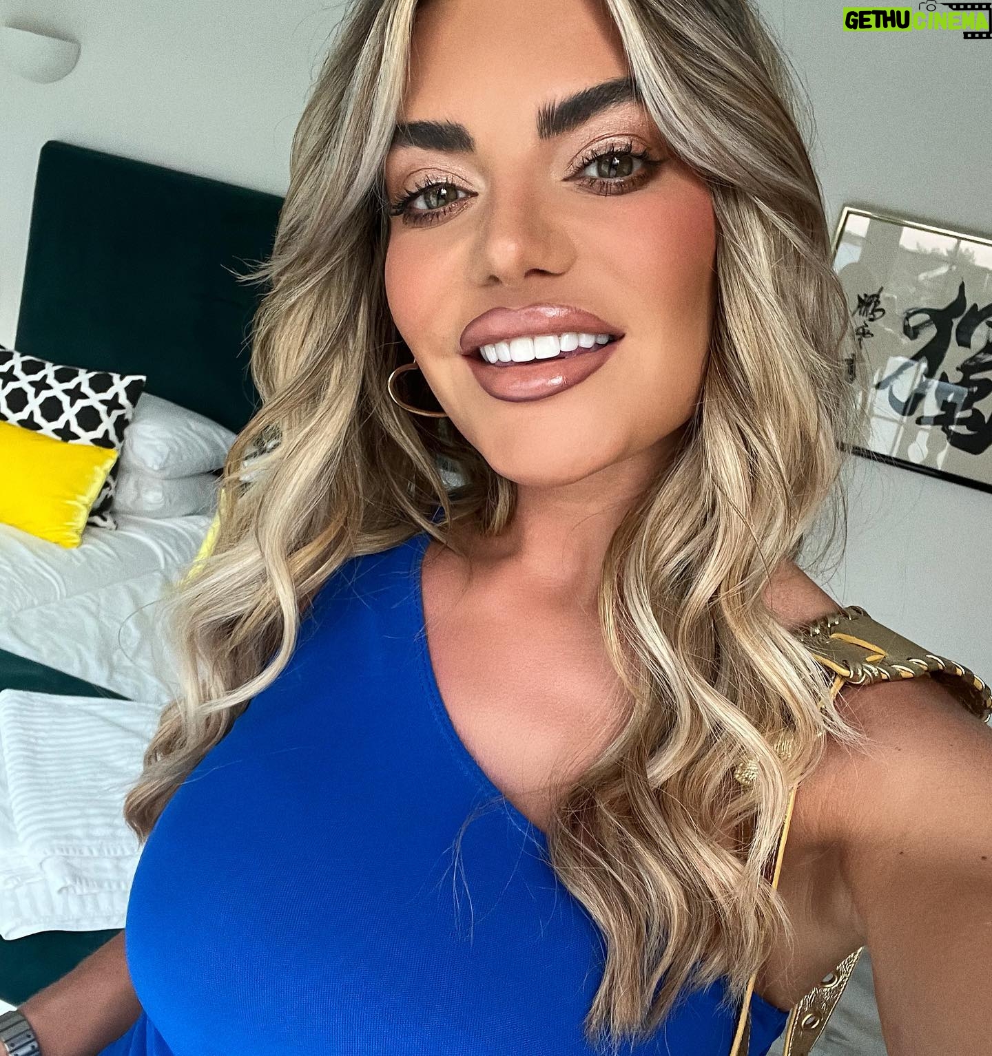 Megan Barton Hanson Instagram - MARBELLA 𩵠Iāve always been told I have high expectations & I did for this trip⦠Donāt get me wrong I had some fantastic days with the most special people but I genuinely thought Iād return home after the month and be completely happy and refreshed from the little slump I was in. Instead I cried out there more than I ever have spent half the trip with eyes looking like I was high šDespite not being 100% happy right now, I have come to some huge realisations. - Family is so much more important to me than I ever realised ā¤ļø - Itās better to be alone than surrounded by toxic unhappy people. - How important real friends are, how beautiful it is to be surrounded by positive, kind, inspiring people š - There is more important things than having a flat stomach and doing cardio daily š - You donāt have to have all the answers RIGHT NOW, be kind to yourself and just try and improve a little each day. - Donāt have such ridiculously high hopes (maybe) š«£