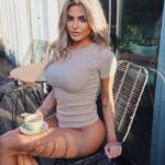 Megan Barton Hanson Instagram - golden state of mind ☀️☕️