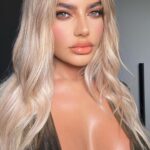Megan Barton Hanson Instagram - Blondie 👱🏼‍♀️ @hadleyyateshair @juliaedwardsmakeup @swayhairextensions Use my discount code MEGAN20 For 20% off all Sway hair & products 💫
