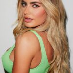 Megan Barton Hanson Instagram - @juliaedwardsmakeup X @stevetakespictures 🍏💚🍀