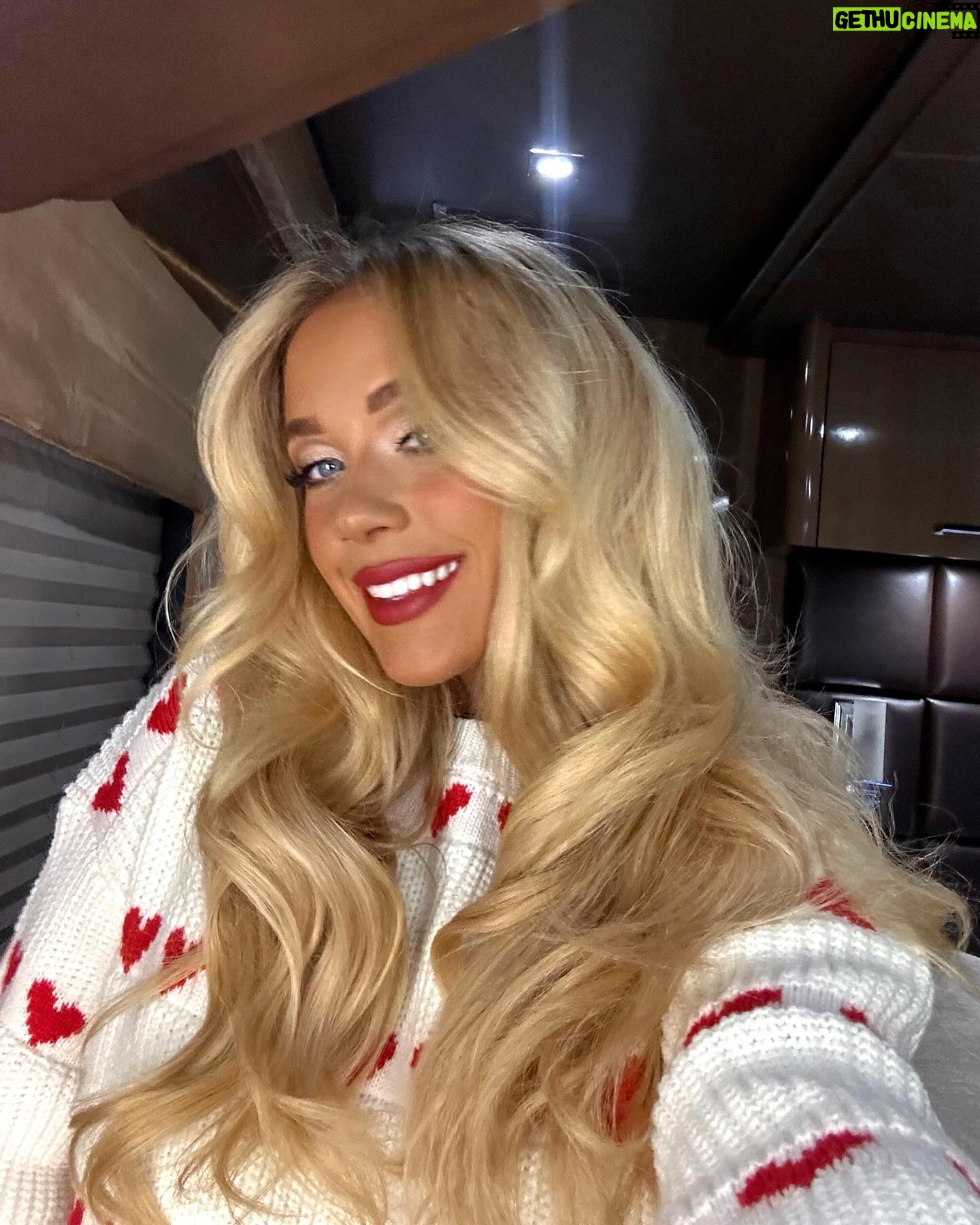 Megan Moroney Instagram - see u tonight nashville 😍 last weekend of the lucky tour