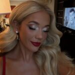 Megan Moroney Instagram - “i’ve always looked better in red” @charlottetilbury ❤️💄