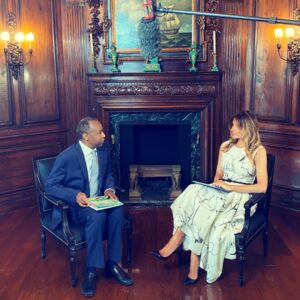 Melania Trump Instagram - Thank you Dr. Carson for donating books to our Nation’s foster children. It was wonderful to join you to read your new book “Why America Matters”. #FosteringTheFuture #BeBest 

https://youtu.be/OfTQSPfmZeQ