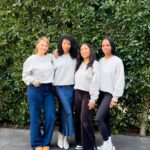 Melanie Fiona Instagram - What time the Mamas were *supposed* to arrive v.s. What time they ACTUALLY arrived 😭🤣 #CPTime (IYKYK) Oh, and @themamasdenpodcast is BACK, y’all 🙌🏾 Listen to the latest episode wherever you get your podcasts 🎧🖤