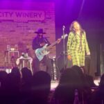 Melanie Fiona Instagram - Mercury is in micro braids. 🥹💚