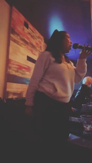 Melanie Fiona Instagram - BACKSTORY: I am historically “not allowed” to participate in a “casual” night of #karaoke because my friends and family say “it’s not fair” 🎤 💁🏾‍♀️🙄😂… but if I get the pass to sing (cause rapping is always permitted lol)… there’s only two songs I’m ever going to do… “Midnight Train to Georgia” by Gladys Knight, and/or “Part of Your World” from #TheLittleMermaid

So one night random night at a Japanese restaurant in Vegas in a room full with people, half of who had no idea who I am or what I do… my cousin asked me to close the night out with this. 

My response… “Say Less Fam”. 😎

In honor of my all time fav @disney movie releasing today, here’s a video of me living out my cinematic broadway esque Ariel dreams… the one i’ve been practicing since I was a little girl. I’m truly excited and deeply emotional that this movie/story is here again. 🥹

Congrats to my new hero @hallebailey for being the perfect Ariel, and allowing little Melanie and every other brown skin girl out there see our Disney magic realized on the big screen. ✨🤎✨

See you under the sea. 🧜🏾‍♀️ 💜