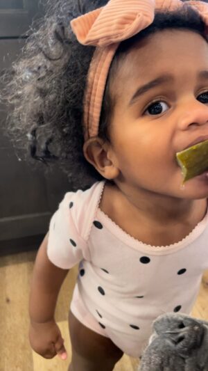 Melanie Fiona Instagram - … and that’s on pickle juice! 🤣✌🏾

✨Be Well My Loves ✨