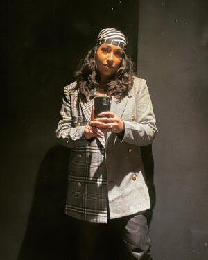 Melanie Fiona Instagram - 👉🏾👉🏾👉🏾 Coining my personal style as “Thug Elegance” ✨ 💪🏾✨… cause if “Blow The Whistle” happens to come on, I’m ready…
in any outfit. 💃🏽🤸🏾‍♂️👌🏾

Swipe for the receipts 😎 #IYKYK