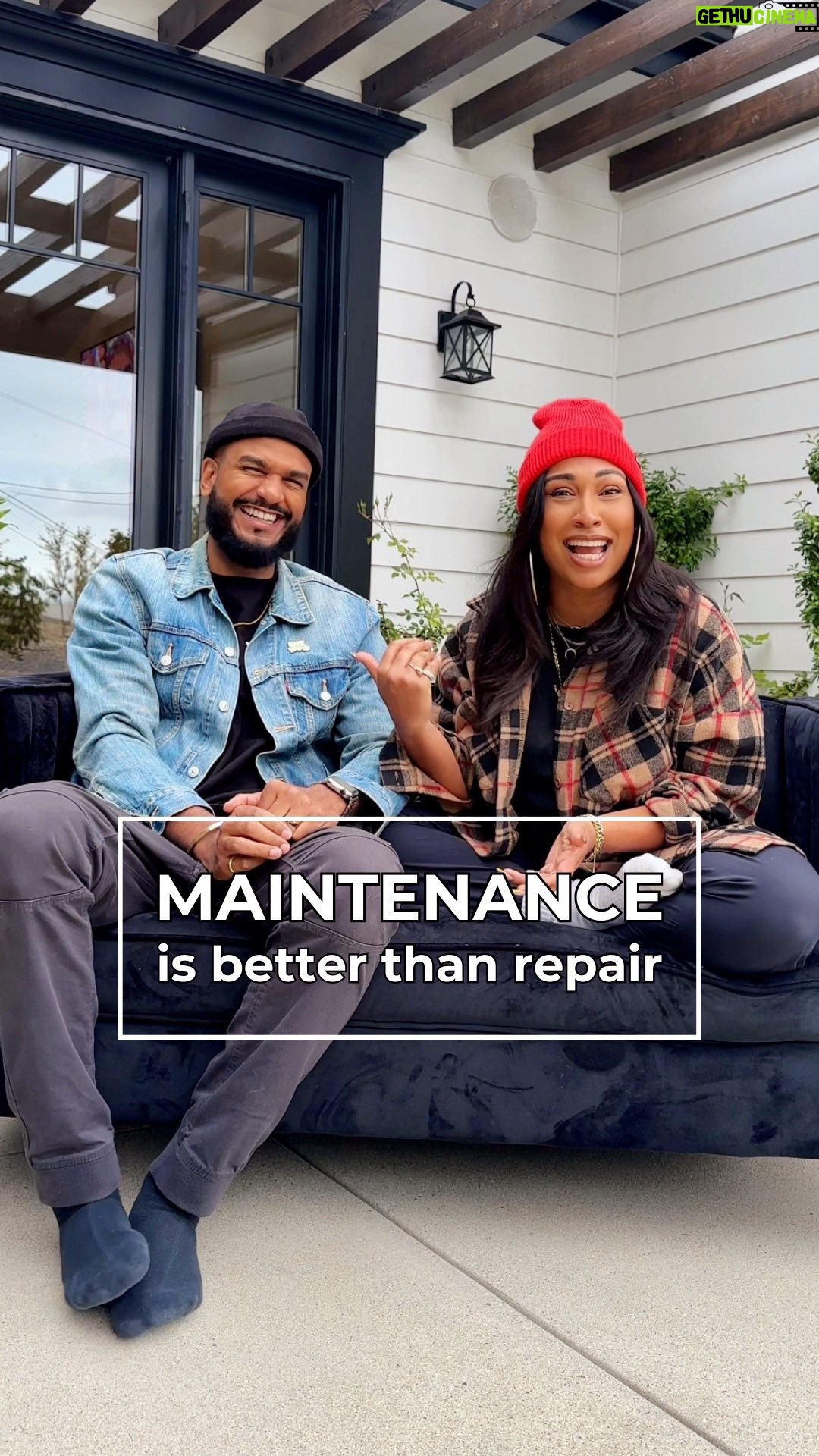 Melanie Fiona Instagram - Enjoy this hilarious attempt at a PSA on #THERAPY! š«¶š¾ But for real, all jokes aside⦠one of of the greatest investments we have made in each other (other than choosing one another) is the time and cost of therapy. Navigating our lives, as parents, professionals and partners has definitely needed some help along the way. I highly recommend. ā¤ļøā𩹠Also, how SEXY is my man, my man, my man when heās talking about therapy?? š @jaredcotter Brought you by the #GeminiMoonchild experimentā¦letās see how this goes! #relationshipadvice #BlackLove #couples #Maintenanceoverrepair