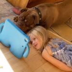 Melek Baykal Instagram - Babası kızına köpek almış kızı tabletten uzak dursun diye 🌸 evdeki son durum böyleymiş ❤️