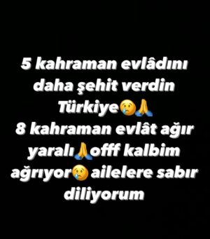 Melek Baykal Instagram - TÜRKİYEM ŞEHİTLERİN VAR🙏😢

Duyarlı olan herkese bir çivt sözüm var…acı büyük  kalbimiz sızlıyor…
Lütfen ama lütfen paylaşımlarınıza dikkat edin …
Lay lay lom zamanı değil..
Şehitlerimize saygı boynumuzun borcudur..

#şehidimizvar 
#lanetolsunteröre