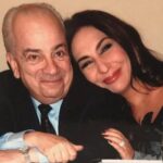 Melek Baykal Instagram - Bugün sen gideli tam 9 yıl oldu … Seni hiç unutmadım, unutmadık … 9 senede sana anlatmak istediğim binlerce anı biriktirdim. Özkan ile şimdi yan yana bolca kahkaha atıp eğleniyorsunuzdur eminim sizi çok özledik dualarımız her daim sizinle… Unutulmaz aktör unutulmaz sanatçı unutulmaz ailem #zekialasya
