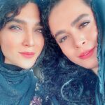 Melika Sharifinia Instagram - . شیرین و نجلا دل‌تنگی♥️ . . . #نجلا #سریال #شبکه_سه #تلویزیون #دلتنگی #ملیکا_شریفی_نیا #سارا_رسول_زاده #رفیق
