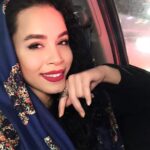 Melika Sharifinia Instagram - ا خب ، بگین ببینم از ویدئوها راضی هستین؟ ا دوست دارین فردا « ساعت ۴ » یه « لایو » پرسش و پاسخ در کنار خانوم و آقای دکتر داشته باشیم ؟ 😀 ا لطفا نظرات و سوالاتتون رو زیر همین پست بنویسید ا یه آمار جدیدم بدین ببینم هر کی چند کیلو کم کرده؟ ♥️ ا #ملیکا_شریفی_نیا #کیلوریزون #اراده #تغییر