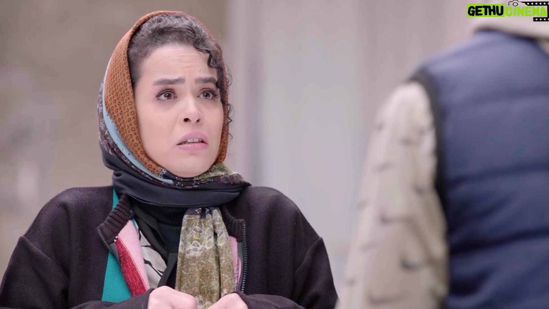 Melika Sharifinia Instagram - . شکستِ چشمی! خداییش فهمیده بودین لنزه؟؟؟!! 😨😁 . . . #نیوکمپ #منوچهرهادی #گندی #چشم_چشم