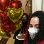 Melika Sharifinia Instagram - . عزیزترین خواهر دنیا تولدت مبارککک ♥️ تو خورشید زندگی منی از تو انرژی می‌گیرم از تو قدرت می‌گیرم از تو عشق می‌گیرم توی سخت‌ترین شرایط از تو آرامش می‌گیرم حضور تو بهم قوت ‌قلب می‌ده حرف‌های تو بهم انگیزه می‌ده لبخند تو بهم امید می‌ده همراه‌ترینم اگر تورو نداشتم این دنیا مفت نمی‌ارزید دوست دارم عشق بی‌نظیرم بمون برام 💋 @mehraveee ♥️ . . #تولد #خواهر #عشق #زندگی #نفس #فروردین #بهار