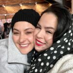 Melika Sharifinia Instagram - مارال قشنگم، پروین مهربونم ♥️ مبارکت باشه سیمرغی که حقیقتا برازنده‌ی بازی بی‌نظیرته بی‌نهایت خوشحال شدم از این اتفاق جذاب گوارای وجودت عزیزدل من بدرخشی همیشه 🥰👏 @maralbaniadam0 #مارال_بنی_آدم #پروین #سیمرغ #جشنواره_فجر #محمدرضاورزی #محمدرضاشریفی_نیا