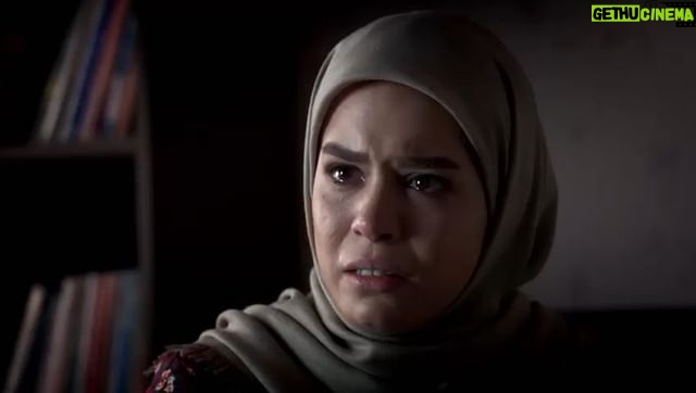 Melika Sharifinia Instagram - ا آخرین تیزر اینستاگرامی دلدادگان چهار قسمت پایانی 🌹 ادامهی پخش از امشب (دوشنبه)