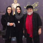 Melika Sharifinia Instagram – .
روزتون مبارک مهم‌ترین معلم‌های زندگی من 
بی‌شک هرچه دارم از شماست ♥️
.
.
روز همه‌ی معلم‌های عزیز مبارک 🌹
.
.
📸 @vosoughi_photography ♥️
.
#معلم #روزمعلم #عشق #خانواده #آزیتاحاجیان #محمدرضاشریفی_نیا #مهراوه_شریفی_نیا #ملیکا_شریفی_نیا
