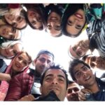 Melika Sharifinia Instagram - . خاطره‌بازی 😍 با یک گروه بی‌نظیر و درجه یک به بهانه‌ی بازپخش سریال دلدادگان هر شب ساعت ۲۲:۰۰ از شبکه‌ی آی‌فیلم 👌 . بگین ببینم کیا دلدادگان رو دیدن ؟ کیا دوست داشتن ؟ کیا دارن از آی فیلم دنبال می‌کنن؟ و کیا خوشحالن که می‌تونن بالاخره با پخش منظم ببینن؟ 😐 . #دلدادگان #منوچهرهادی #ملیکا_شریفی_نیا #آی_فیلم #تلویزیون #خبر #سینما #یادش_بخیر #♥️