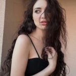 Melike İpek Yalova Instagram - A brief moment of balkoning🤓 🤎