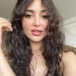 Melike İpek Yalova Instagram – Baya cok kafasi karisik bi tb dump
😏🧡