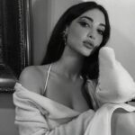 Melike İpek Yalova Instagram - Gnight🌚🤍