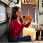 Melike İpek Yalova Instagram – Bu dump isini kim icat ettiyse thanks😏🧡