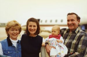 Melinda Gates Instagram - It’s hard to believe it’s been almost a year since my sweet granddaughter Leila was born 🥰

Becoming “Nonna” has made me reflect on the wonderful example my own parents set for how to be an engaged and loving grandparent. I hope I can be as great of a grandparent to Leila as my parents are to my kids. So thankful for them both!