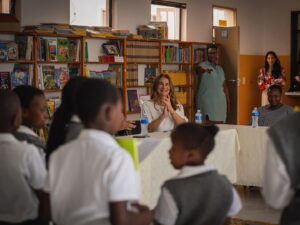Melinda Gates Instagram - How do we make sure that every girl has the chance to become the woman she wants to be?
 
That question was at the heart of a trip that @michelleobama, Amal Clooney (@clooneyfoundationforjustice), and I took to Malawi and South Africa, where we met some amazing girls and activists who are at the forefront of efforts to end child marriage, combat gender-based violence, and advance gender equality.

I remain in awe of their resilience and determination, and I’ll be thinking about the stories I heard for a long time to come.