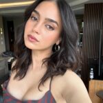 Melissa Barrera Instagram - Mi México hermoso! 😍🇲🇽 compartir #YourMonster con uds en #sundancecdmxcinépolis fue inolvidable! Gracias a todos los que fueron a ver esta película que tanto amo. Amé ver las salas llenas y conocerlos a todos después. Gracias por hacer mi regreso a casa algo tan especial, lo llevaré conmigo siempre 😍 espero pronto puedan ver #YourMonster en más salas en todo el país 🤞🏻